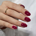 Fixon elegant press-on nails worn on hand